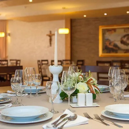 Jana Hotel 4*